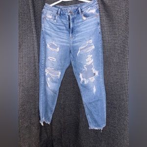 American Eagle Curvy Mom jean